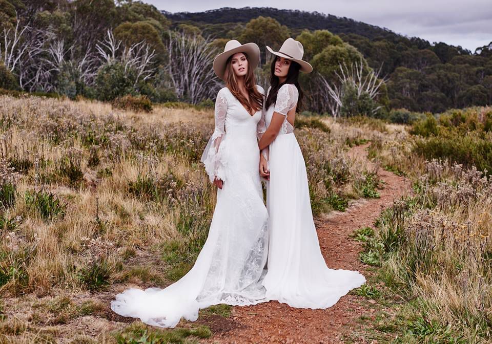 RUSTIC COUNTRY WEDDING DRESSES