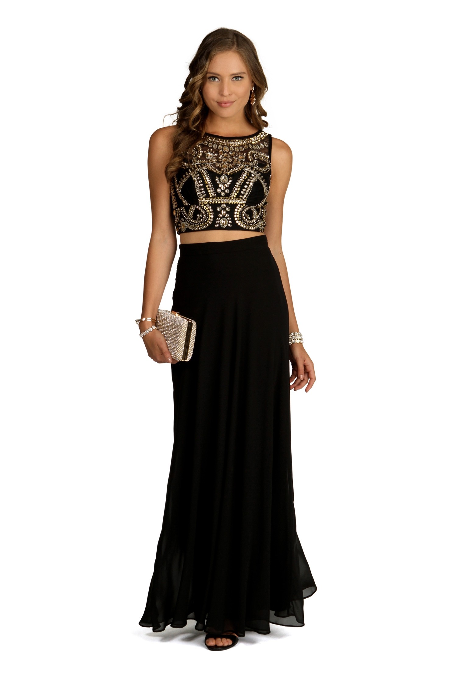 Why you can never go wrong with a
black  prom dress