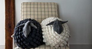 bobble sheep pillow | easy knitting projects you can diy in this cold nefubzq