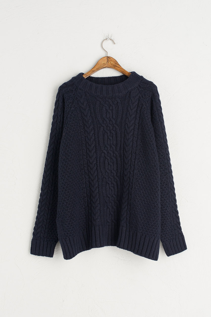 A Good Choice: Cable Knit Jumper