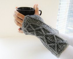 crochet fingerless gloves lightning fast fingerless mitts nujmnno