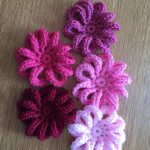 Crochet Flower Patterns loopy flower free crochet pattern hycvufc