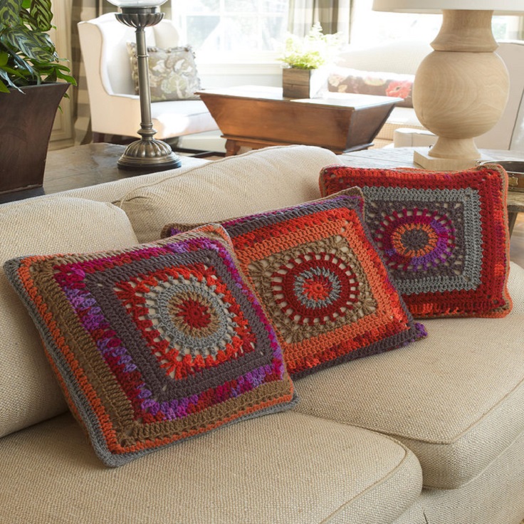 crochet pillow top 10 free patterns for gorgeous crocheted pillows klnsmai