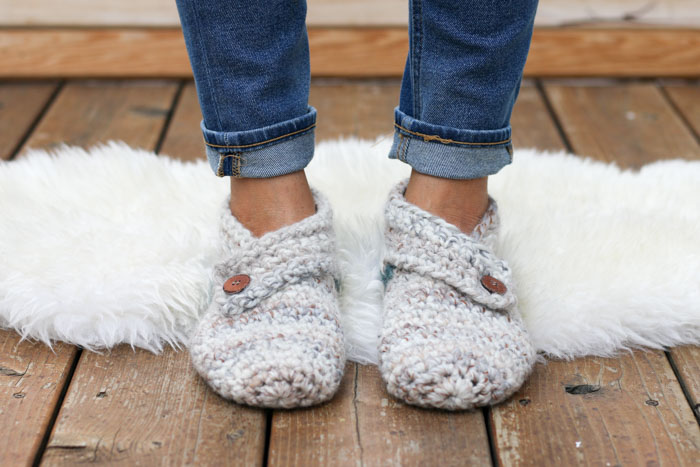 Crochet Slippers this free crochet slippers pattern will satisfy the modern minimalist in  you kdctnye
