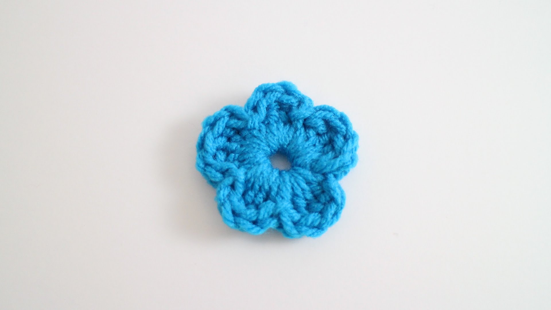 easy crochet flower - youtube lrfderx