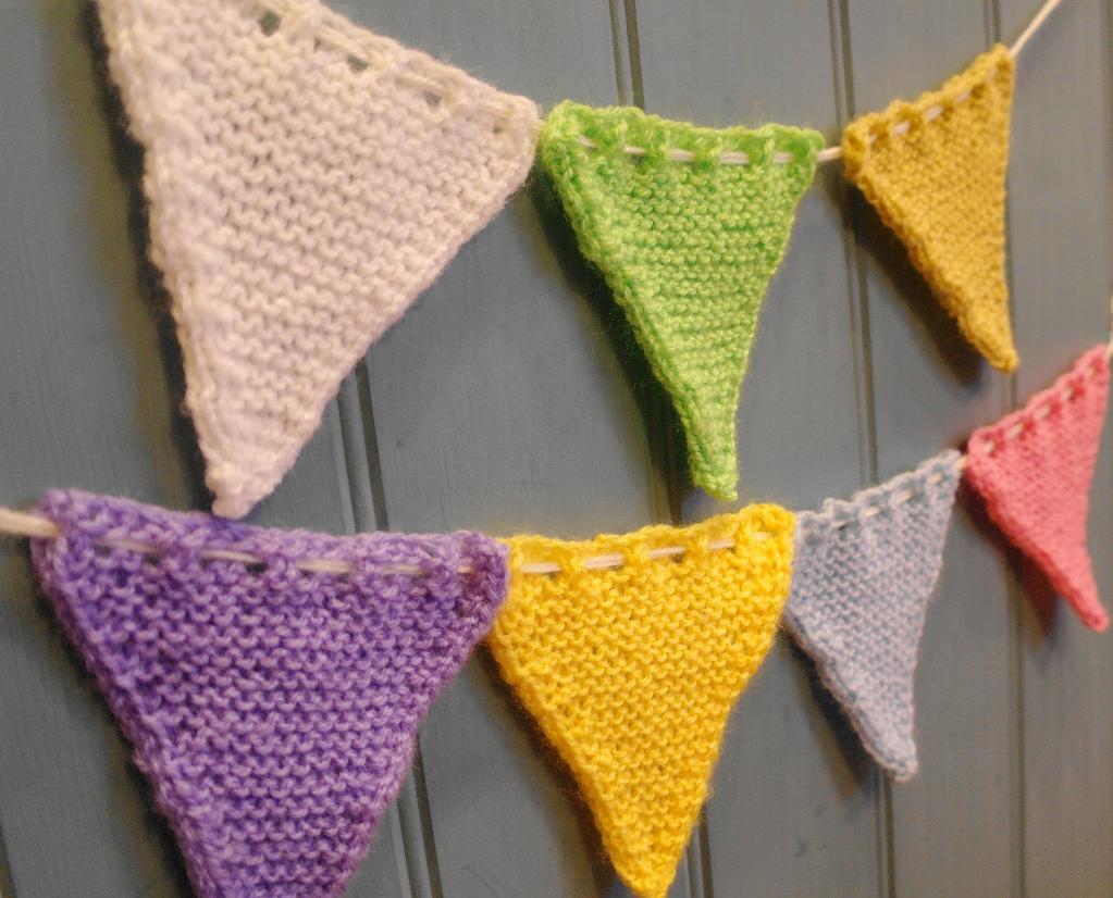 easy knitting projects free bunting flag free knitting pattern tmnmfzq