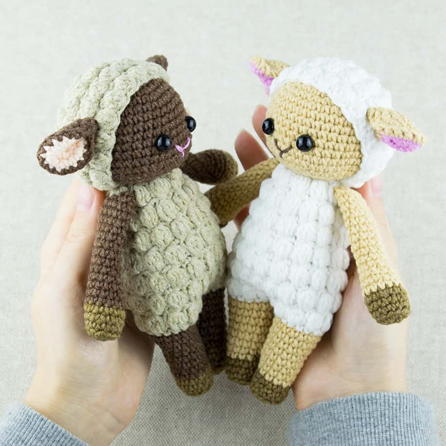 free amigurumi patterns crochet cuddle me sheep - free amigurumi pattern by amigurumi today hbmvmpy