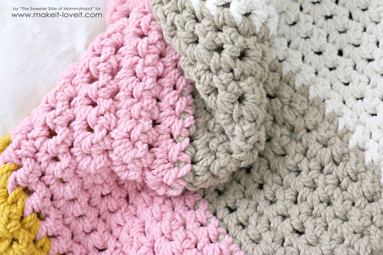 How To Crochet A Blanket how to crochet a chunky blanket....an affordable beginner project! | dtsingd