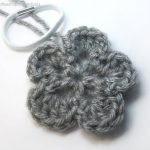 how to knit a flower small crochet flower free pattern onzgful