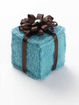 Knitting Gifts knitted-gift-box bhitolj