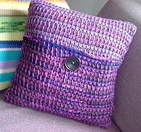 tunisian crochet pillow. pfitxdc