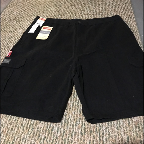 Wrangler Shorts | Men Black Cargo New | Poshmark