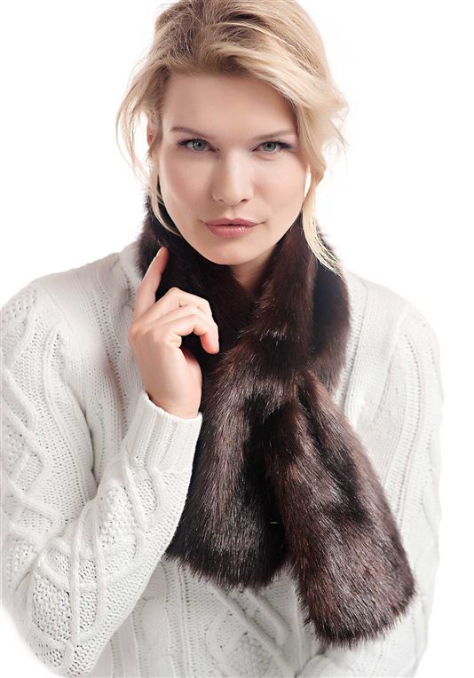 Sable Faux Fur Pull-Through Scarf | Womens Faux Fur Scarves - Donna