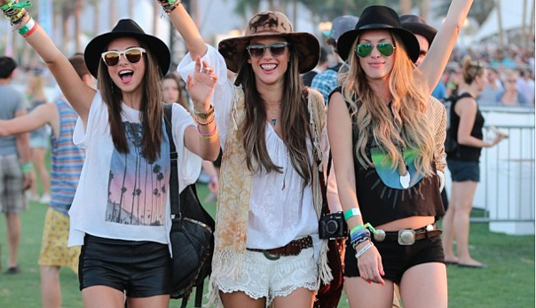 10 Must Have Festival Fashion Accessories | RaverRafting