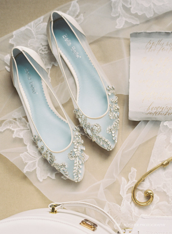 Makes you feel comfortable with
wedding  flats on your wedding day
