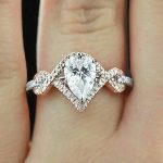 Classy unique engagement rings. #uniqueengagementrings .