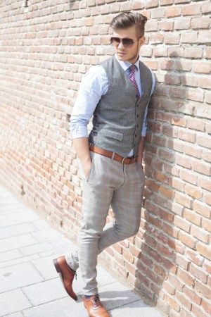 man-dressed-in-gray-vest.jpg (300×450) | Summer party attire, Mens .