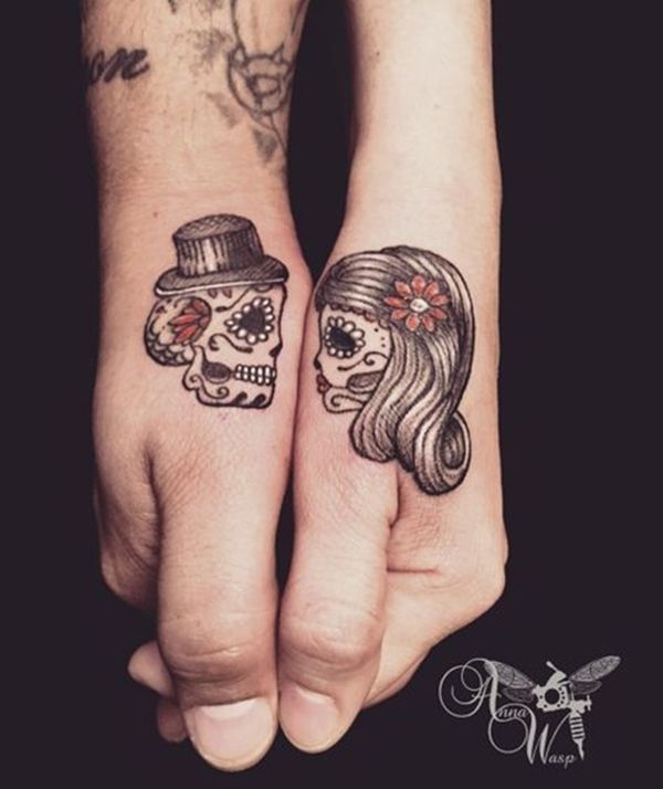 45 Cute Couple Tattoo Designs - Buzz 2018 | Skull couple tattoo .