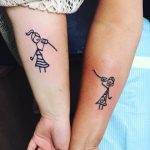 8 Adorable Mom And Daughter Tattoos | Tattoos for daughters .