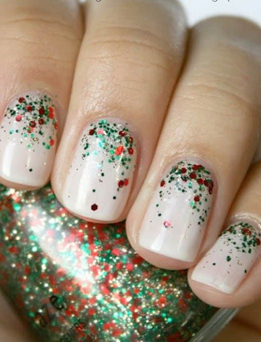 21 Fabulous and Easy Christmas Nail Designs - crazyforus .