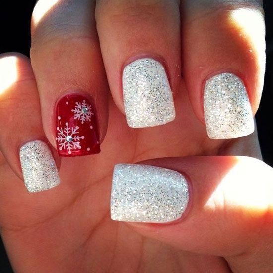 Breathtaking 33 Easy Christmas Nail Art Design Ideas https .