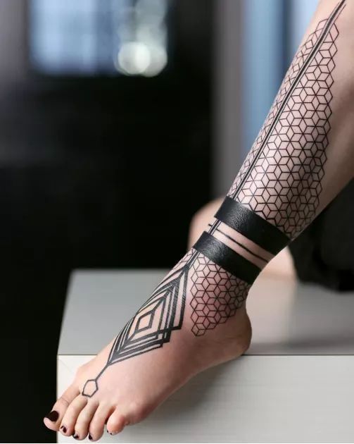 Edgy Geometric Tattoos to add style to your look # looks #gear .