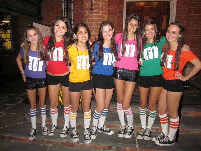 24 Cheap and Easy DIY Group Costumes for Halloween | Halloween .