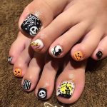 25 Creative Halloween Nail Art Ideas | StayGlam | Halloween toe .