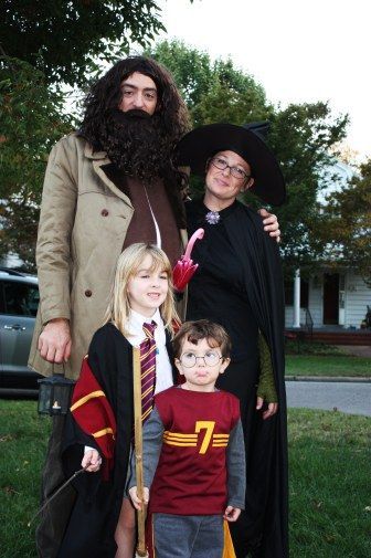 35+ Cute and Clever Family Halloween Costume Ideas | Disfraces de .