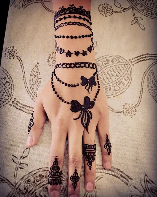 Latest Henna Tattoo Designs - Try on Eid 2019 - Henna Designs .