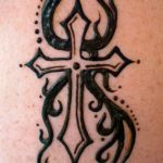 Henna Tribal Cross | Men henna tattoo, Henna tattoo designs, Henna .
