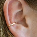 Pin by Magic on Ideas | Gold ear cuff, Minimalist ear cuff, Silver .