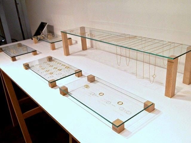 Modern Minimalist Jewelry Display Ideas | Wood jewelry display .