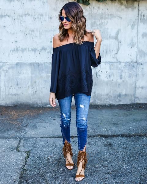 In Defense of Off-the-Shoulder Tops | Fashion, Casual outfits .