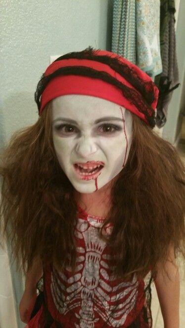 Kid zombie pirate makeup for Halloween | Pirate makeup, Halloween .