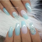 Pretty summer nails | Glitter accent nails, Cute acrylic nails .