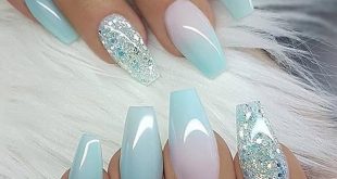Pretty summer nails | Glitter accent nails, Cute acrylic nails .