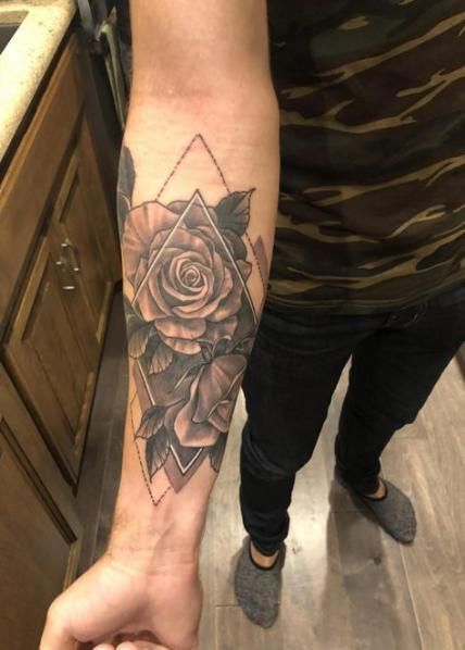 26+ Trendy Tattoo Ideas Mens Sleeve Roses | Rose tattoos for men .