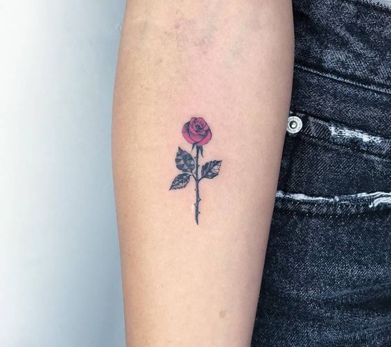 Small Rose Tattoos: 30+ Beautiful Tiny Rose Tattoo Ide