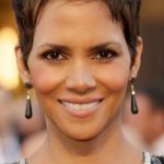 50 Classic and Cool Short Hairstyles for Older Wom