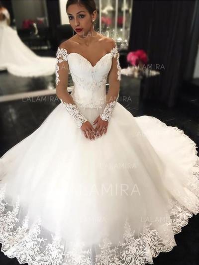 Stunning Off-The-Shoulder Ball-Gown Wedding Dresses Court Train .