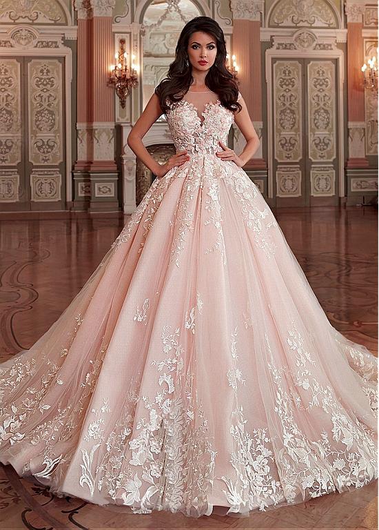 Stunning Tulle & Organza Bateau Neckline Ball Gown Wedding Dress .