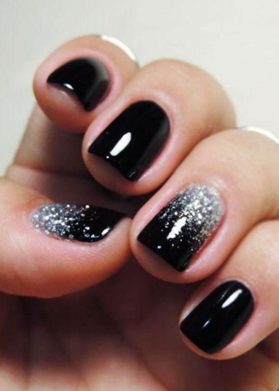99+ Trending Black Nails Art Manicure Ideas | Ombre nails glitter .