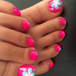 15 Sizzling Summer Pedicure Ideas | Summer toe nails, Cute toe .
