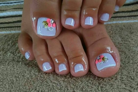 50 + cute toenails art for the summer - Page 31 of 50 - LoveIn .