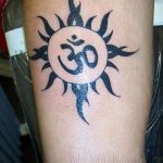 30+ Indian Spiritual (ॐ) Om Tattoo Designs and Ideas for Men and .