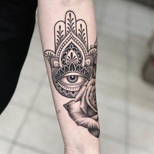 20 Impeccable Hamsa Designs | Tattoo