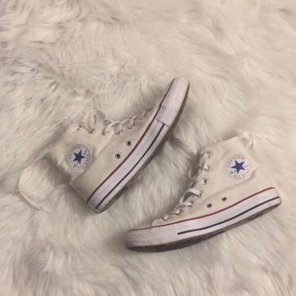 Converse Shoes | White Super Trendy | Poshma