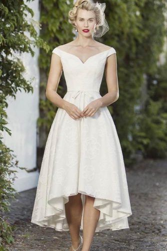 30 Fabulous And Unique Vintage Wedding Dresses To Fit Any Taste .