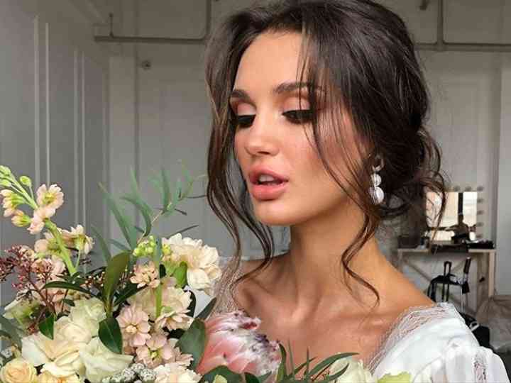 The Ultimate Guide to Wedding Hair: 52 Styles That Are Easy to .